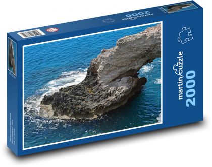 Rock in the sea - waves, erosion - Puzzle 2000 pieces, size 90x60 cm 