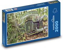 Old car - rusty, forest Puzzle 2000 pieces - 90 x 60 cm