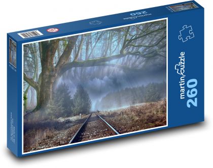 Koleje v lese - stromy v mlze, příroda - Puzzle 260 dílků, rozměr 41x28,7 cm